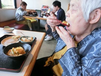 外食3